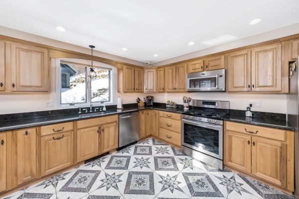 Custom Cabinet Making in Houston