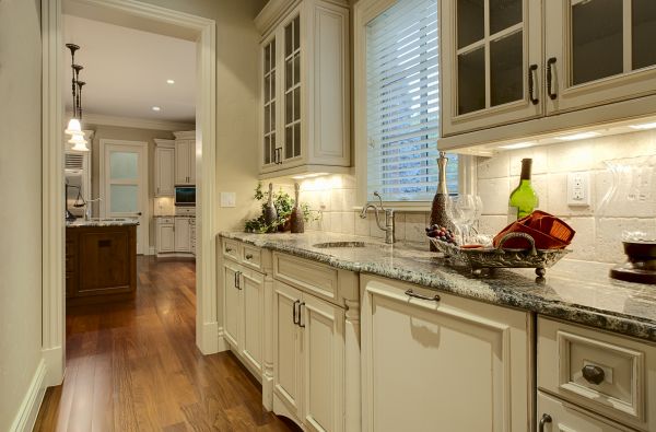Butlers Pantry Installation in Houston